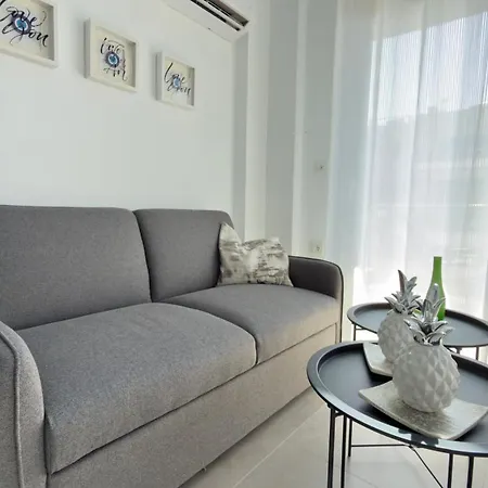 Lägenhet Nefeli & Nefeli Luxury Complexes By Horizon Homes Orfánion